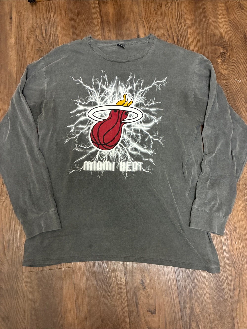 Miami Heat Lightning Vintage style blue 84